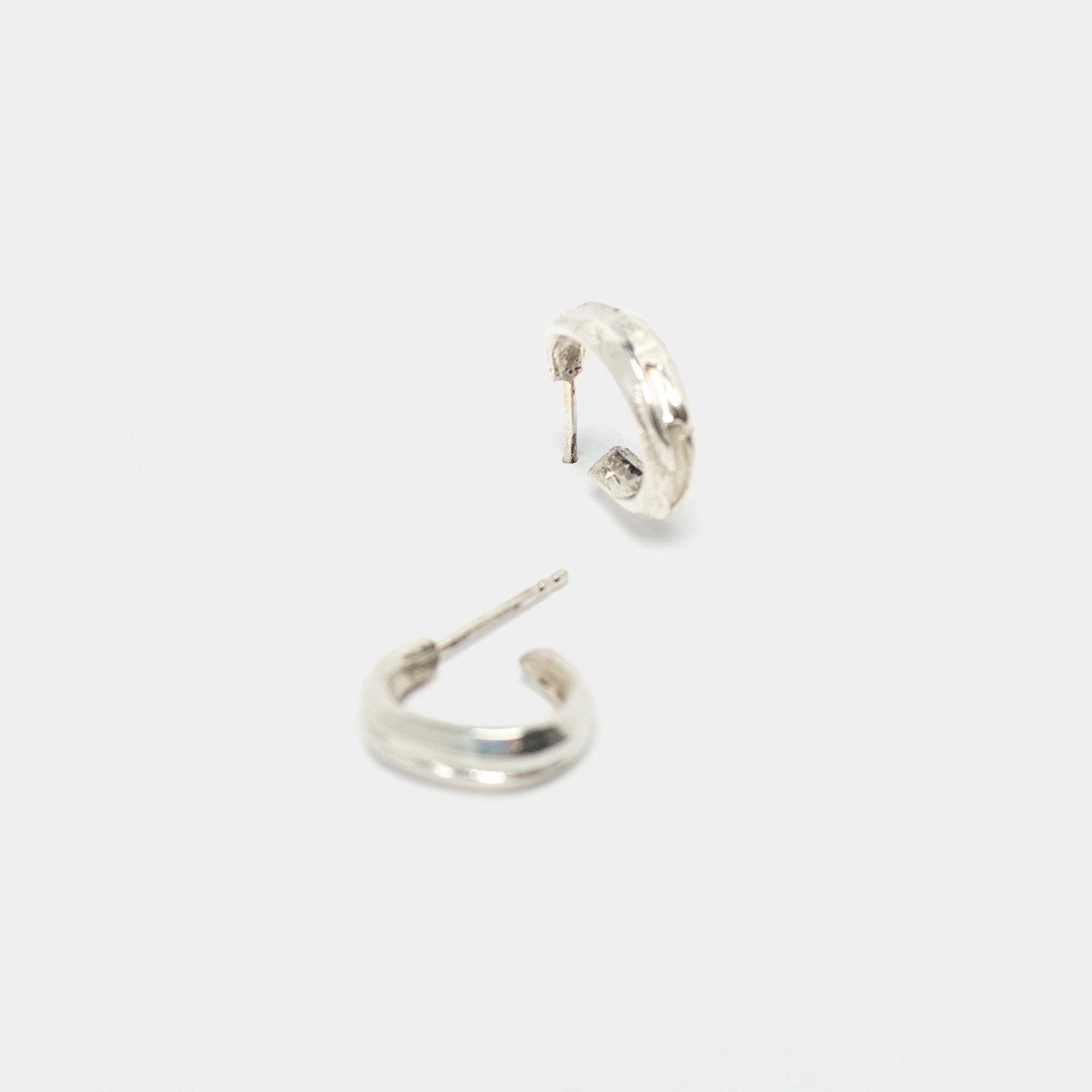 Edith Hoops in Silver