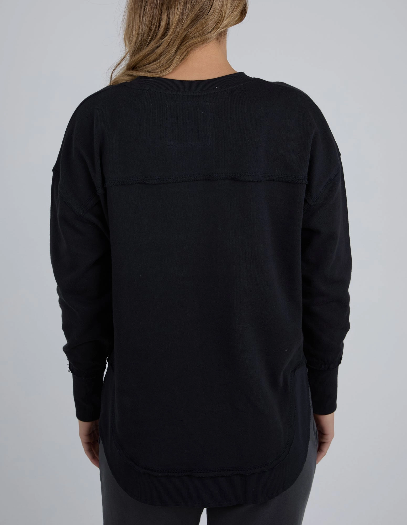 Foxwood Simplified Tonal Crew Coal
