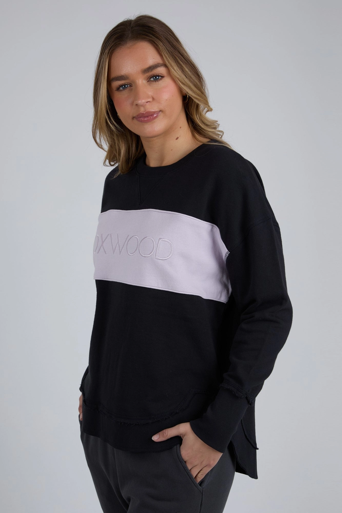 Foxwood Simplified Tonal Crew Coal