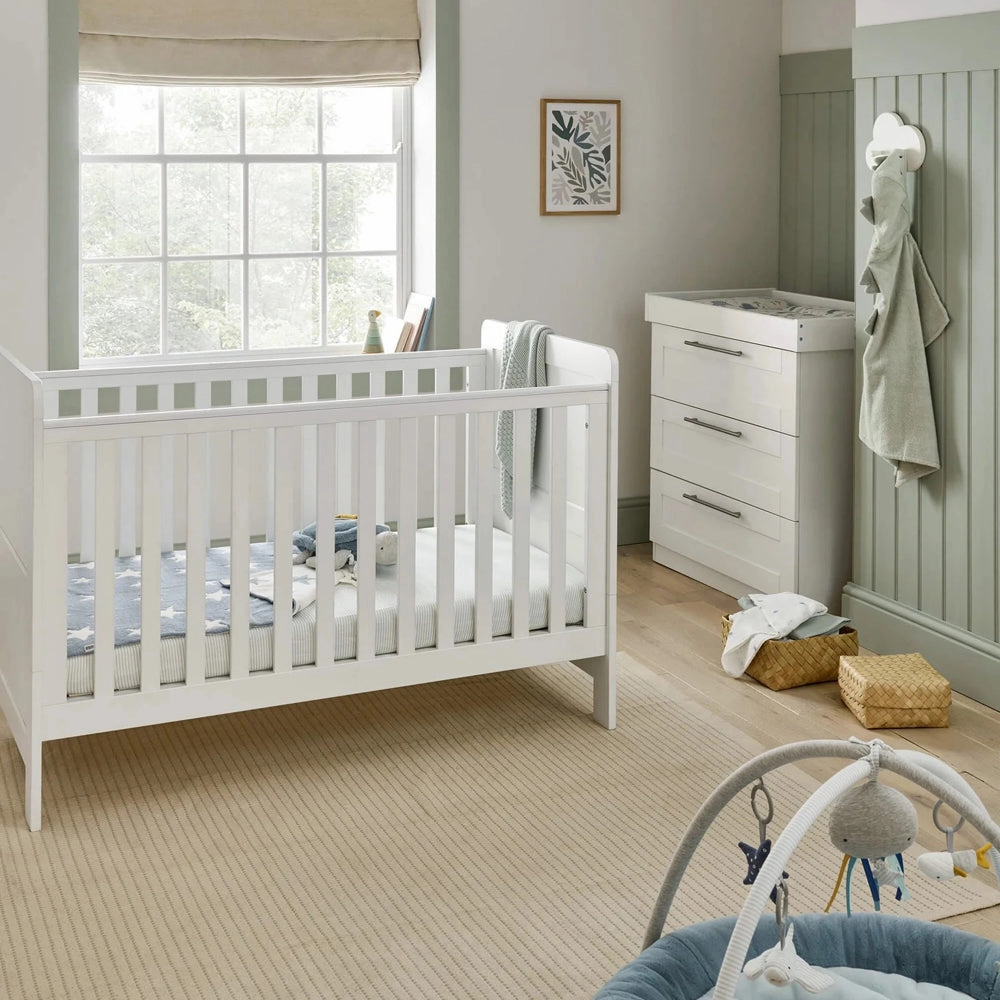Mamas & Papas Hampden Cot Bed   Mattress   Dresser