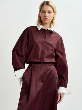 Shirt with Contrasting Collar in Brown/White